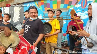 duet pemain musik sanggar 5 bersaudara dan sanggar andrian cempaka