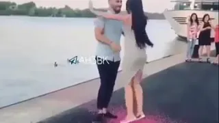 كل عيد حب وتهديني دبدوب يا دبدوب قلبي 