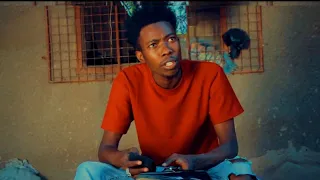 Ku Saka Shi A Mota Me Nayi Muku Da Zaku Kama Ni Larabeey Maidawa 