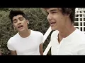 One Direction - What Makes You Beautiful (Official Video)
