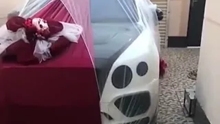 أقوى وأفخم هدية قيمة بملاين  من يزيد الراجحي ل وليد الدواس   دندنها