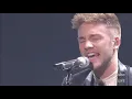 Hunter Metts BREAKS DOWN Crying 😭 Mid Performance After AN INTENSE Emotional Song