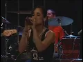 Julieta Venegas -  Liston De Tu Pelo @ LATV Live 2005