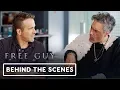 Video di Free Guy's Ryan Reynolds & Taika Waititi Don't Remember Green Lantern - NYCC 2019