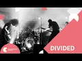 Lagu Schouwburgsessie: Divided