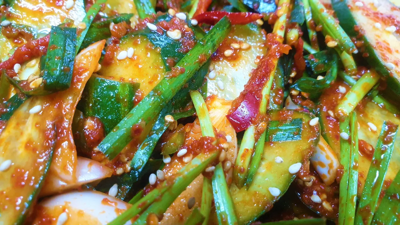 오이부추겉절이