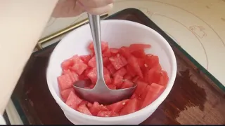 قضيت ليلة ع ند بنت خالي واخووها الكب ير ك ان بس دندنها