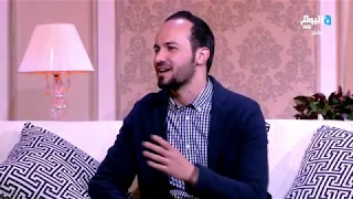 كواليس أغنية عم الطبيب مع الشاعر صابر كمال دندنها