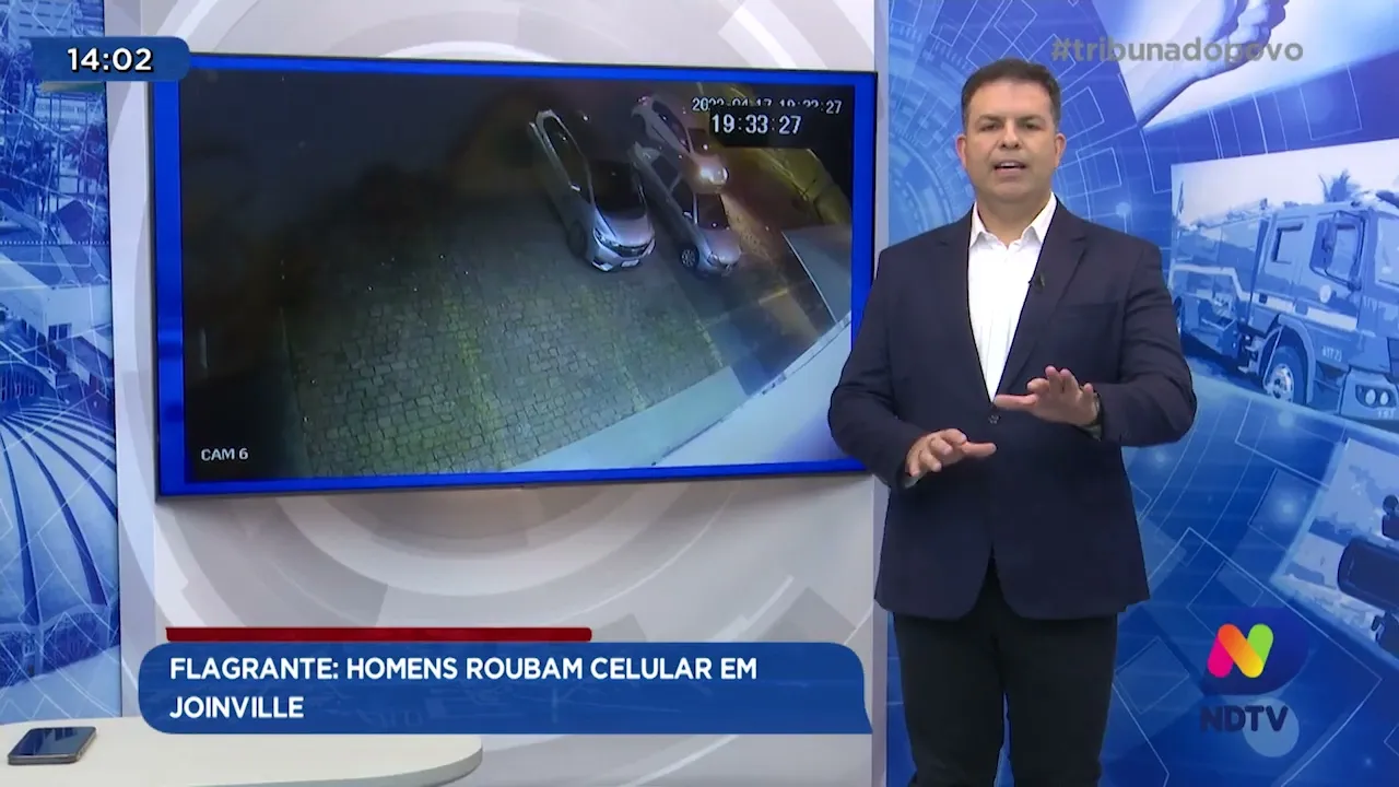 Flagrante: homens roubam celular em Joinville