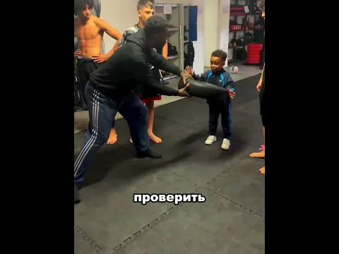 Он очень справедлив ко всем своим ученикам 😳#explore