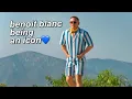 Benoit Blanc being an icon