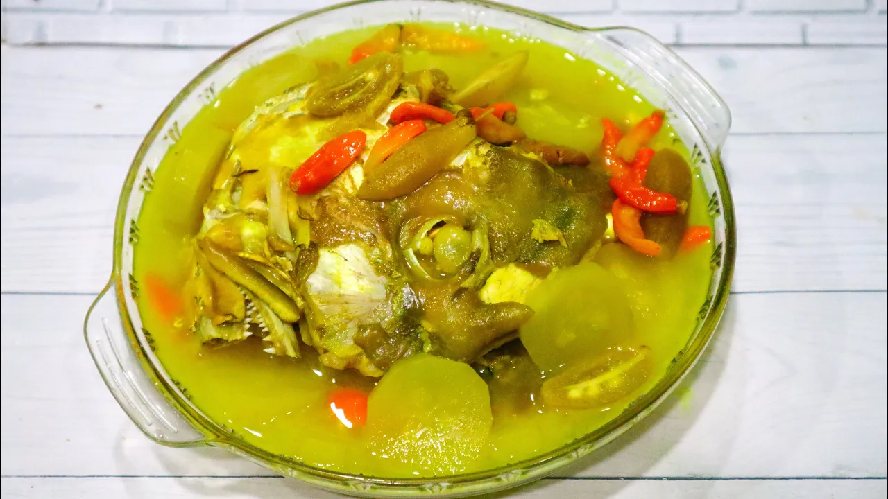 KEPALA IKAN TRAKULU KUAH ASAM KUNING KEPALA IKAN TRAKULU KUAH ASAM KUNING