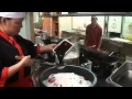 Download Lagu Kijkje in de Keuken bij Oriental Garden 4: Tja Siuw