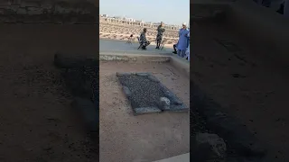 قبر مبارک حضرت عثمان رض ذوی النورین داماد حضرت محمد ص در جنت البقیع 