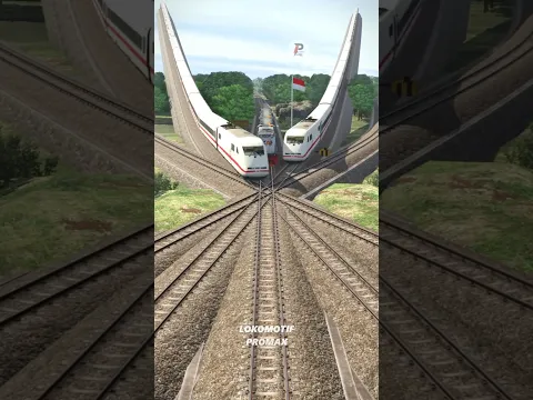 2 Kereta Api Cepat Melintasi Parade Persilangan Lokomotif #train #railroad #railtrack #keretaapi
