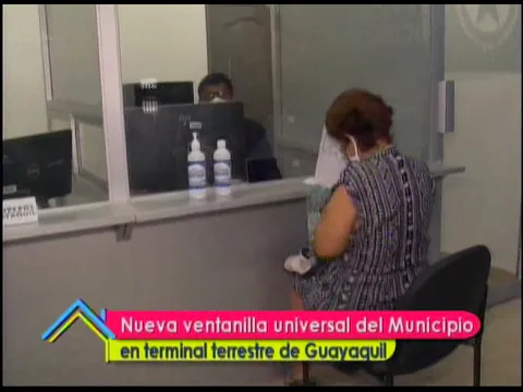 Nueva ventanilla universal del municipio en terminal terrestre de Guayaquil