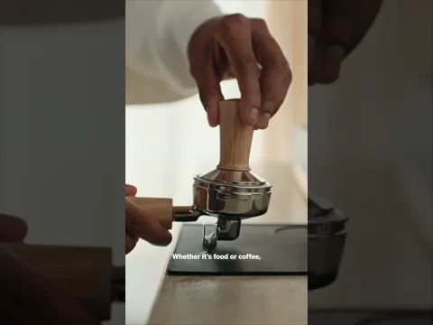 The best gifts are crafted with care. 🎄☕  Celebrating the season with @loewe_technology