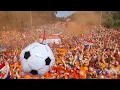 Fanwalk Berlijn gaat los op Van Links naar rechts Olympiastadion 25 juni 2024.