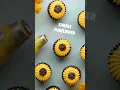 Simple Sunflower Cupcake Design