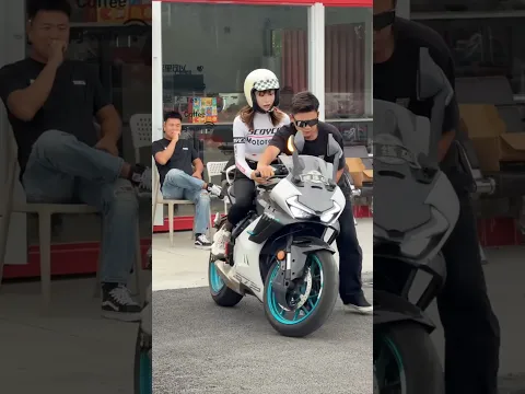 😙😘Heavy Bike Rider Girl