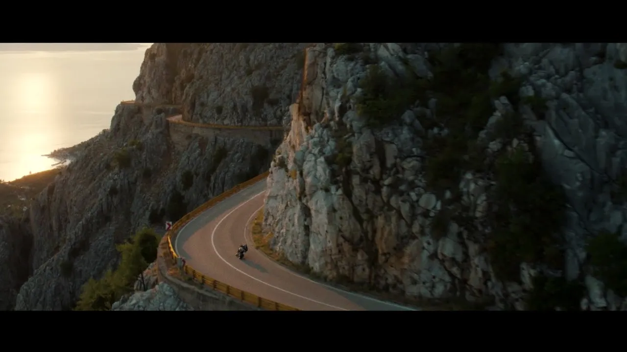 Dunlop Moto: la nostra nuova filosofia. Just Ride.