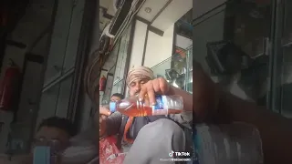 مالقي ولاعه شوف كيف ولع السيجاره    دندنها