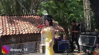 Download Botol Kecap - Ressy Kania Dewi ( live musik) MP3