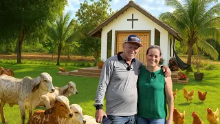 A ROÇA COM MUITOS ANIMAIS VIROU O REFÚGIO DA FAMÍLIA