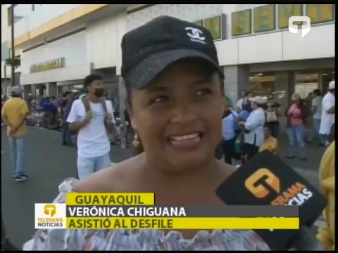Jóvenes partiparon en el desfile cívico estudiantil