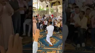 تعالي وإحنا نعلمك إزاي تلعب بالعصا 