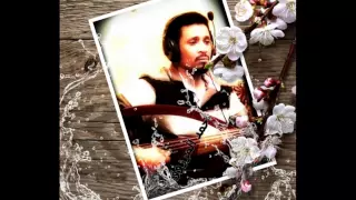 الفنان أحمد المرزوق فداك الصوت والنبره 