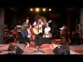 Download Lagu Payung Teduh - Untuk Perempuan Yang Sedang Di Pelukan @ Ear Night 2014 [HD]
