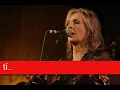 Irish song - Éirigh Suas a Stóirín (Clannad)