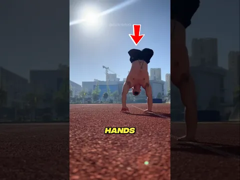 Man Walks Using His Hands😱