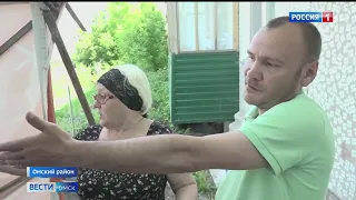 Жильцы двухэтажки в селе Троицкое Омского района живут по сценарию игры «как достать соседа»