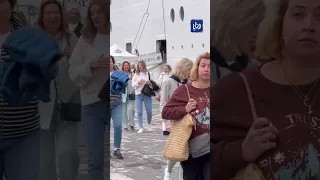 باخرة سياحية ضخمة ترسو في العقبة 