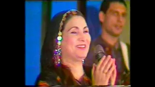                      فاطمة عيد   يا قمر دندنها