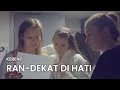 VIRAL!! BULE CANTIK RUSIA NYANYI LAGU INDONESIA! RAN - DEKAT DI HATI