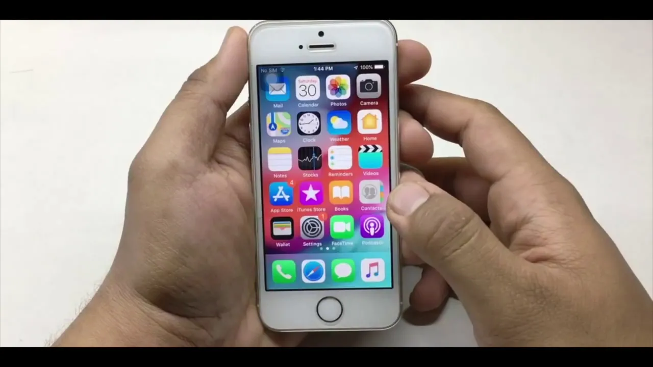 Unboxing iPhone 5 di Tahun 2021 - Beli iPhone Murah dari Apple Premium Reseller