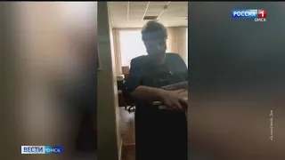 Брала деньги за учебники — видео из торгово-экономического коллежа попало в сеть
