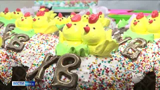 Омичи начинают печь куличи и красить яйца перед Пасхой