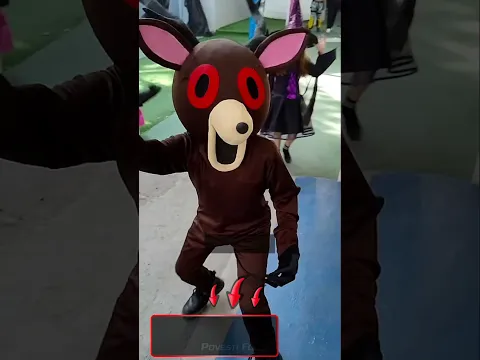 Ce costum roblox alegi