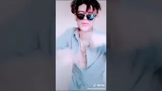 انا حبيتها وخلاص وبدوب وهجبلها بندا  ودبدوب  مميزه ومفيها عيوب دندنها