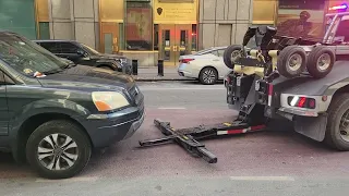 SOMEONE IS STEALING MY CAR NEW YORK CITY THEN THE POLICE COMES SEE WHAT HAPPENED IN 3 MINUTES