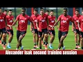 Download Lagu ISAK SHINES BRIGHT IN HIS SECOND LIVERPOOL TRAINING SESSION 🌟🔴