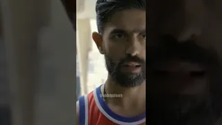 وعلى كده ديك البرابر بيعرف يبسط فرخة    ده آخره ٣ دقايق دندنها