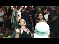 Throw me beads