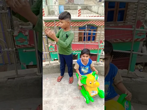 बच्ची Ne Kya Stunt Kiya😲😱🤷#shorts#bike stunts#ai #stfact0.2