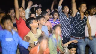 stage song aafat ke maare bechare 