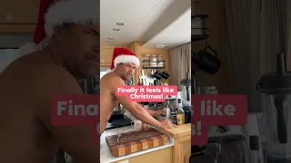 Finally feeling a bit more like Christmas! #sailingfamily #funny #sailing #christmasdecor #sailboat